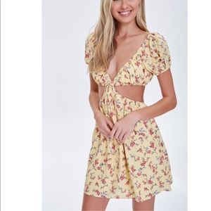 NWT Cut-Out Floral Print Dress